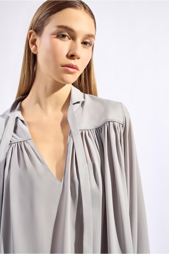 Blusa Manga Longa Com Gola Alta Noblesse