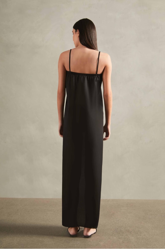 Saída Longa Argolas Timeless Preto