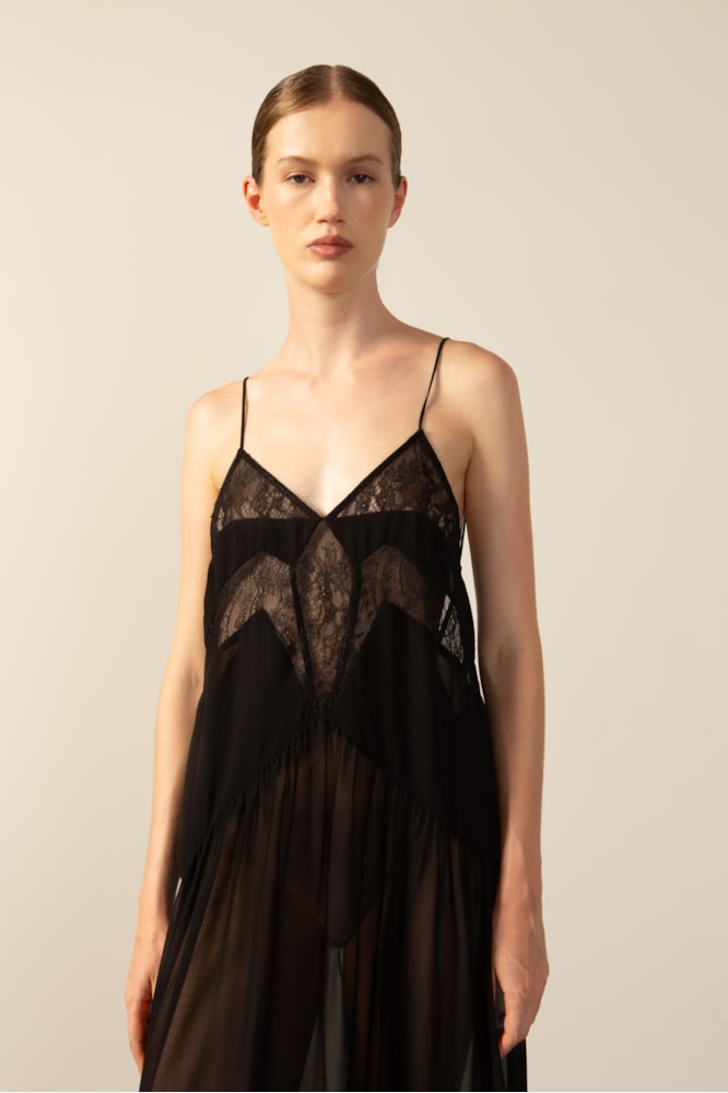 Vestido Longo Alças Detalhe Renda Preto