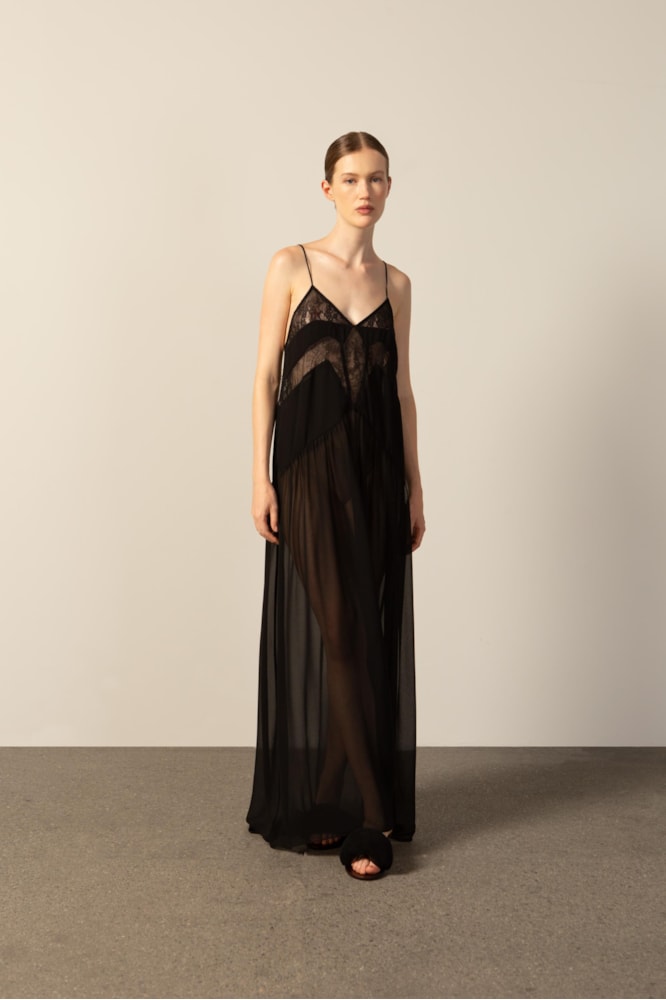 Vestido Longo Alças Detalhe Renda Preto