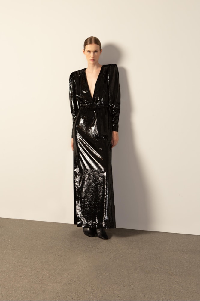 Vestido Longo Decote v Preto