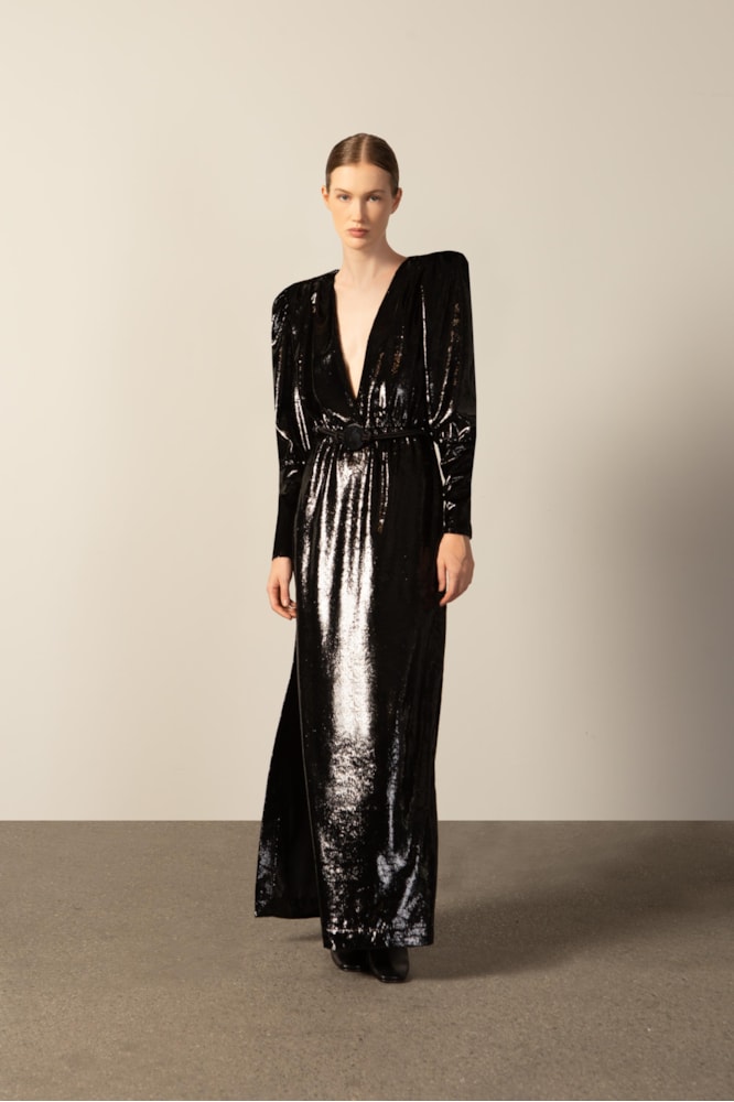 Vestido Longo Decote v Preto
