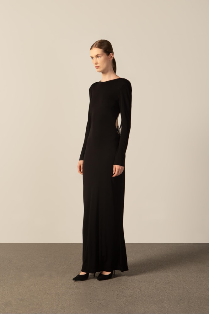 Vestido Longo Manga Longa Argolas Preto