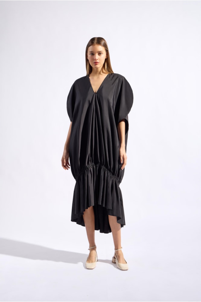 Vestido Midi Manga Curta Opulence Preto